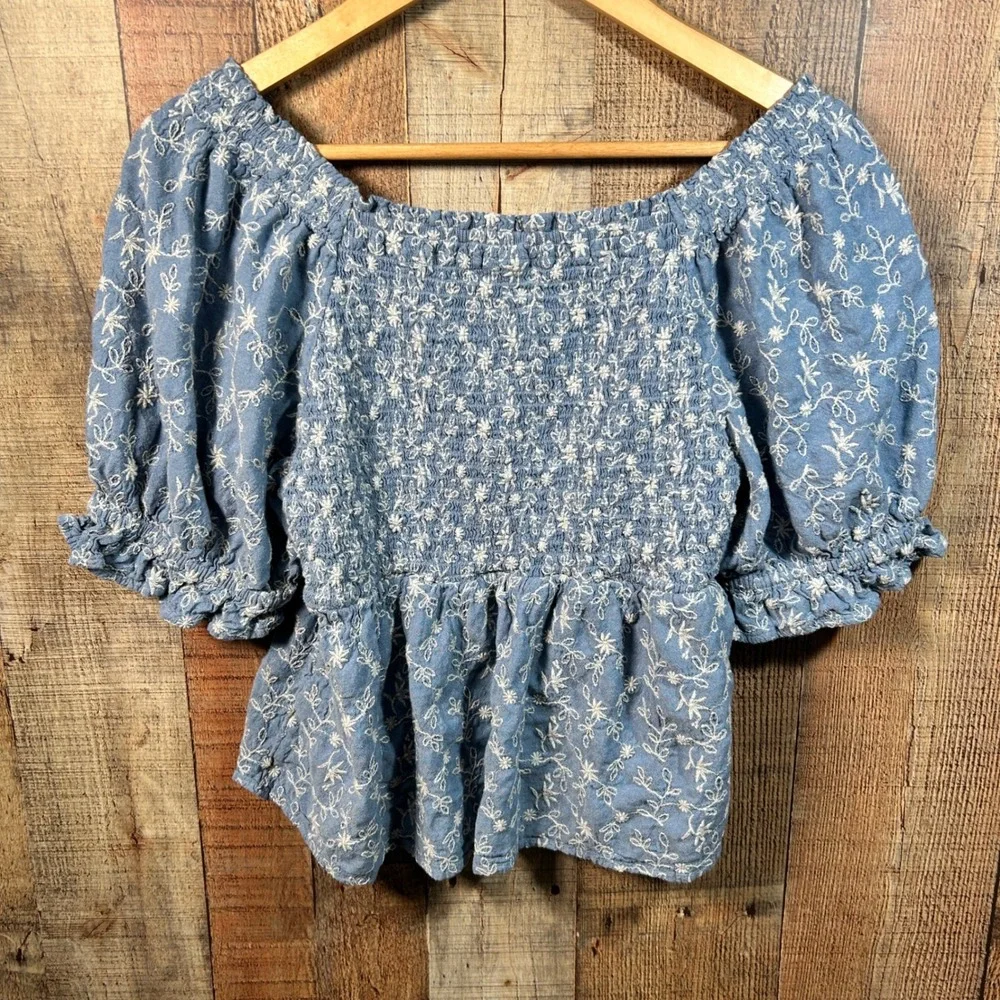 Old Navy Blue Floral Embroidered Smocked Puff Sleeve Peplum Top Boho Medium M